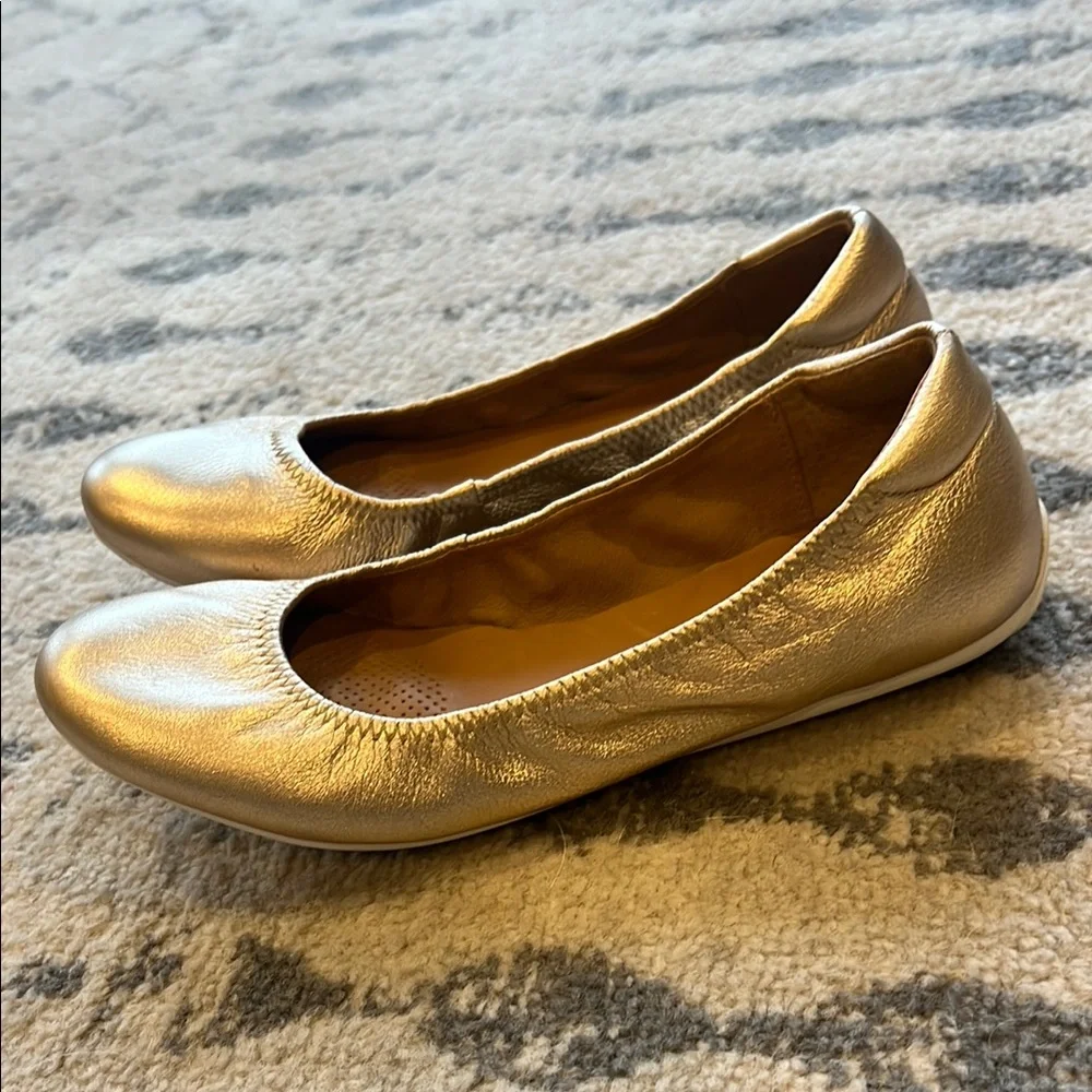 Corso Como Gold Ballet Flats with Metallic Finish - Picture 4 of 5